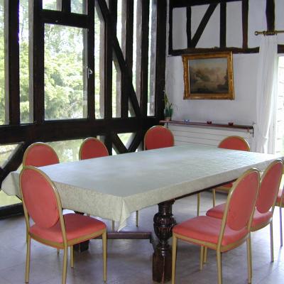 Salle à manger en bord de Seine